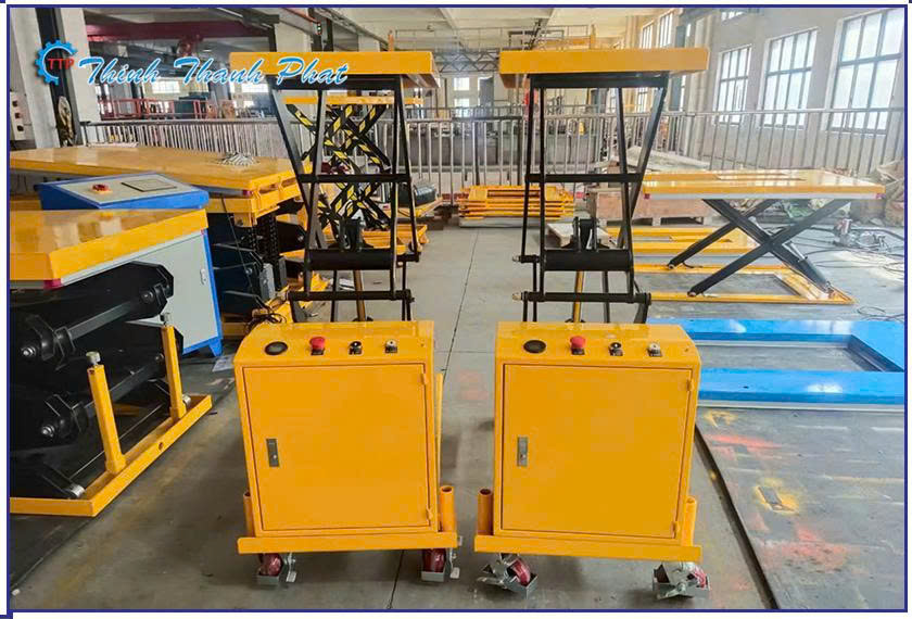 Ban-nang-thuy-luc-acquy