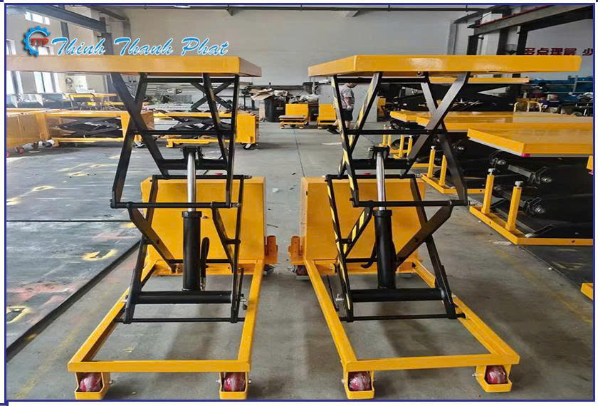 Ban-nang-thuy-luc-acquy