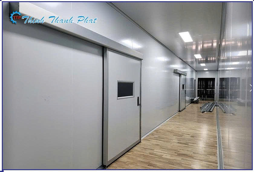 cua-truot-tu-dong-panel