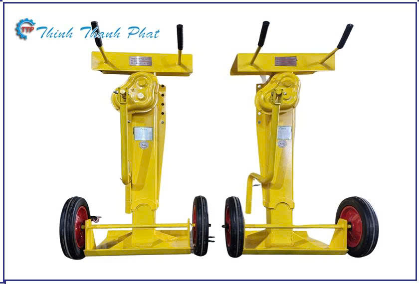 chan-chong-lat-romooc