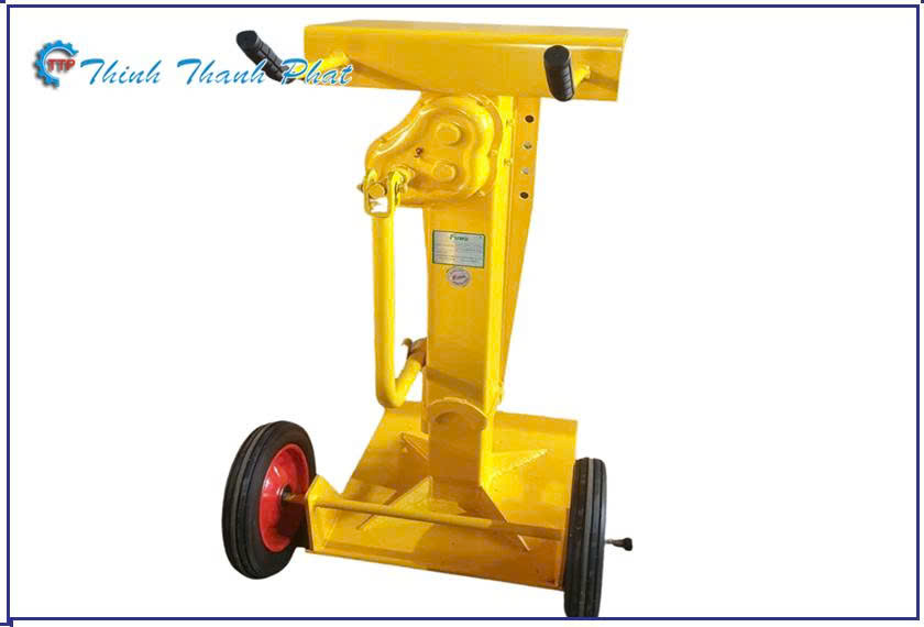 chan-chong-lat-romooc