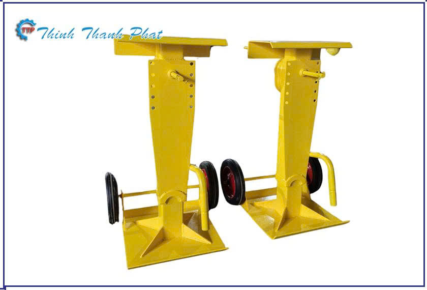 chan-chong-lat-romooc