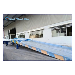 CẦU ĐÓNG RÚT HÀNG TỪ CONTAINER 