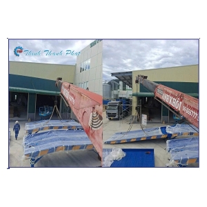 CẦU XE NÂNG: GIẢI PHÁP TỐI ƯU CHO VIỆC ĐÓNG RÚT HÀNG TỪ CONTAINER