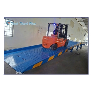 CẦU XE NÂNG LÊN CONTAINER