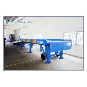 CẦU XE NÂNG LÊN CONTAINER