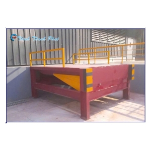 SÀN NÂNG THỦY LỰC ĐỂ NỒI BÊN NGOÀI KHO
