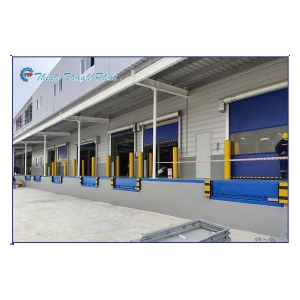 SÀN NÂNG THỦY LỰC ĐƯA HÀNG VÀO CONTAINER